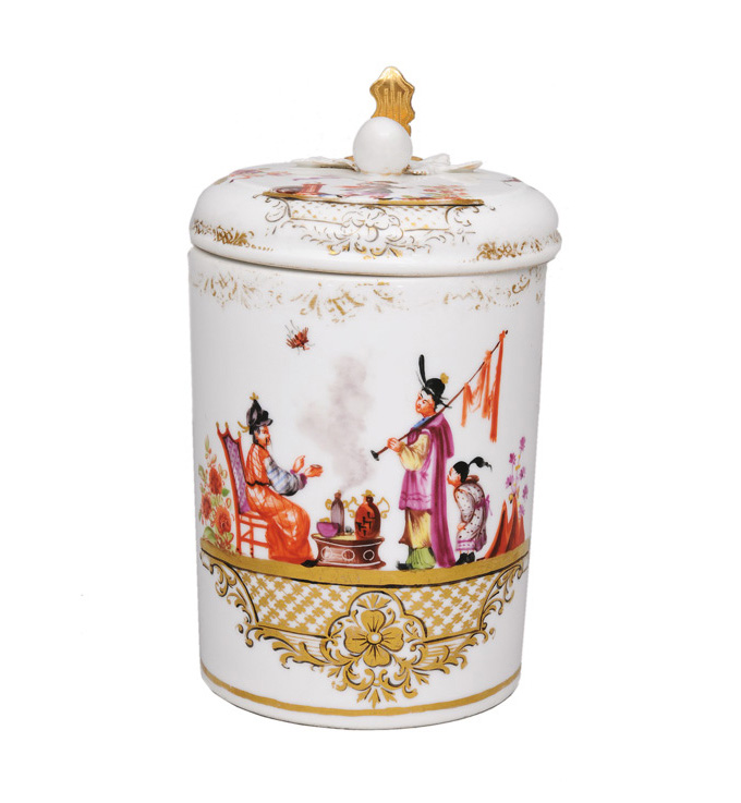 A tankard with chinoiseries