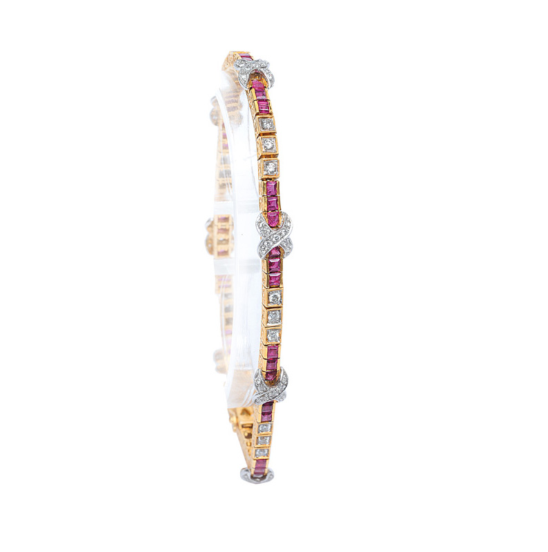 A ruby diamond bracelet in Art-Déco style A ruby diamond bracelet in Art-Déco style