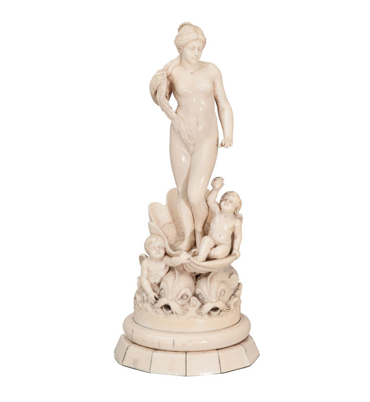 Klassizistische Elfenbein-Skulptur 'Geburt der Venus'