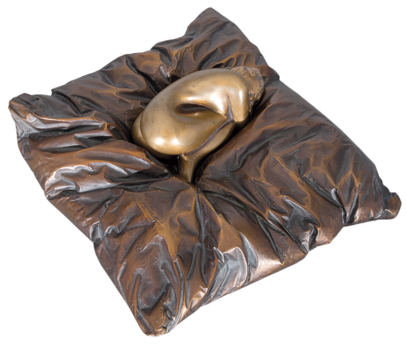 A bronze figure 'Nel Nido - Im Nest'