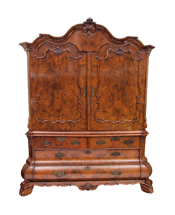 Barocker Aufsatzschrank
