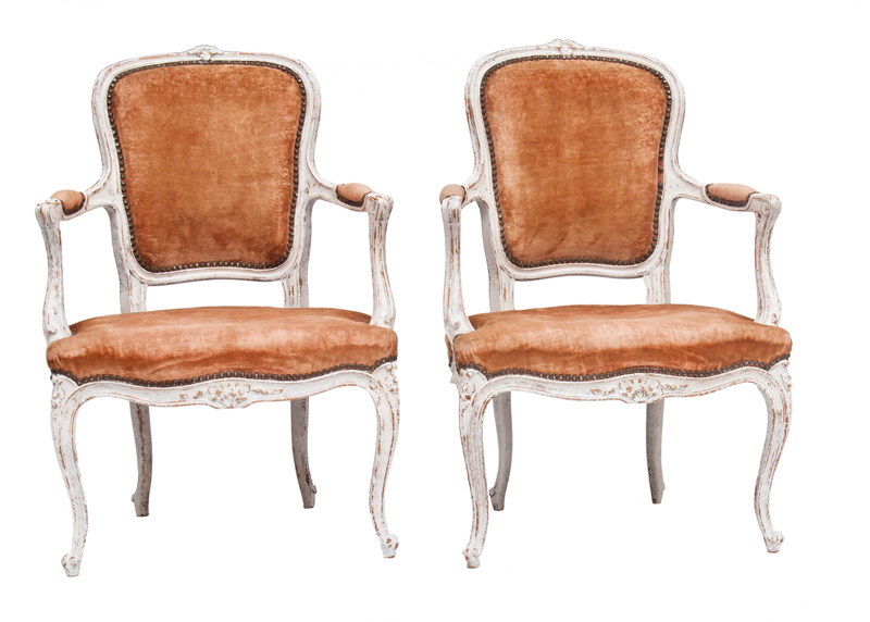 A pair of armchairs in the style of Louis-Quinze