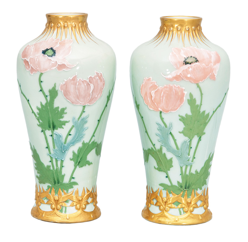Paar feiner Jugendstil-Vasen mit Tulpendekor