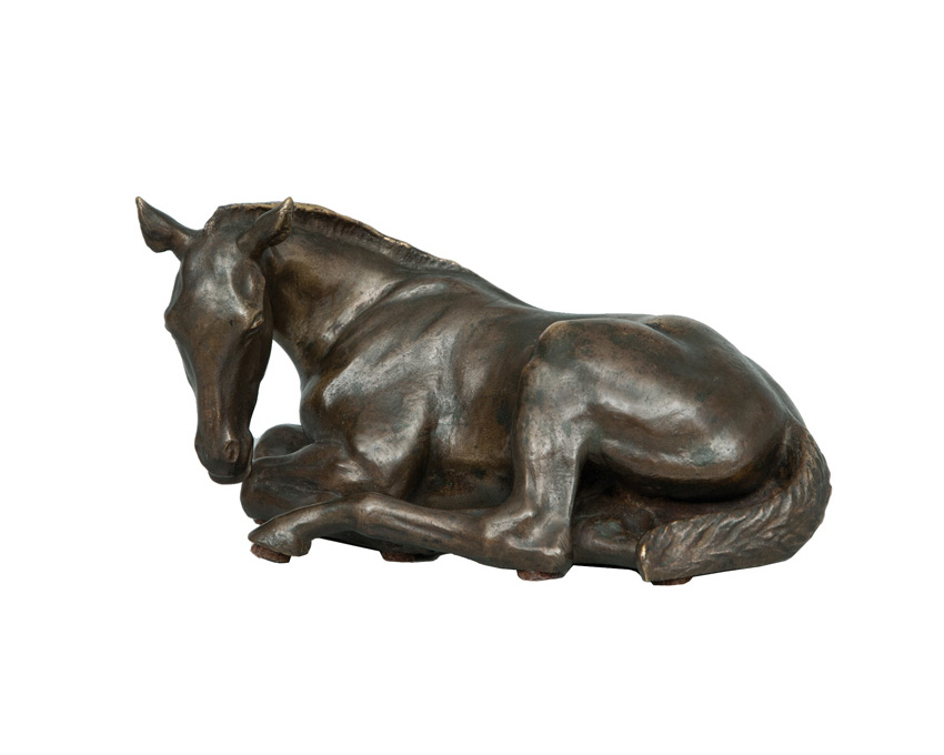 Kleine Bronze-Figur 'Liegendes Fohlen'