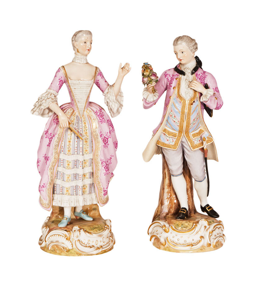 A tall pair of figures 'Rococo couple'
