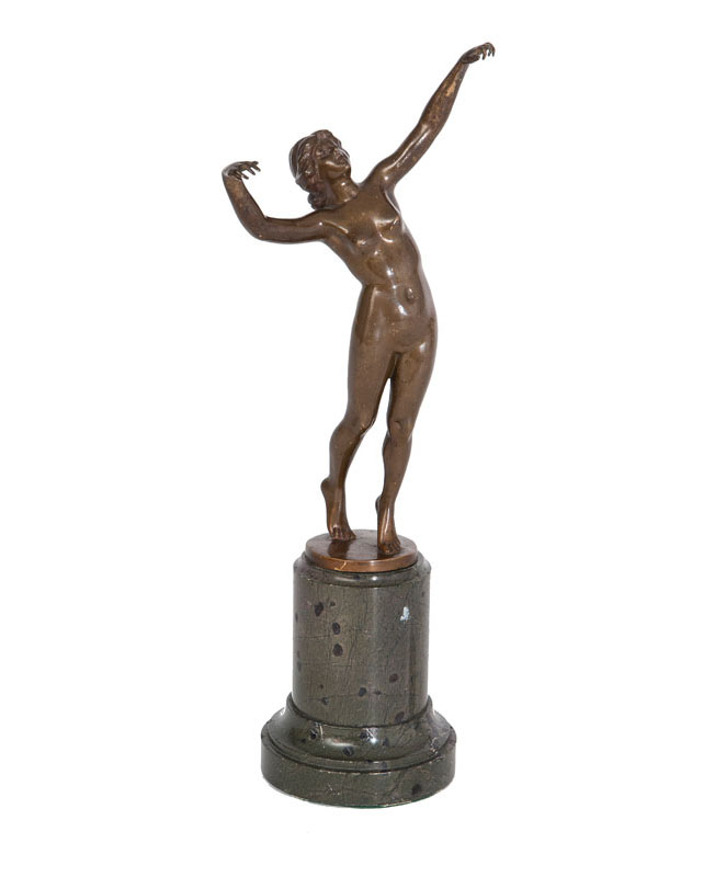 An Art Nouveau bronze figure 'Femal dancer'