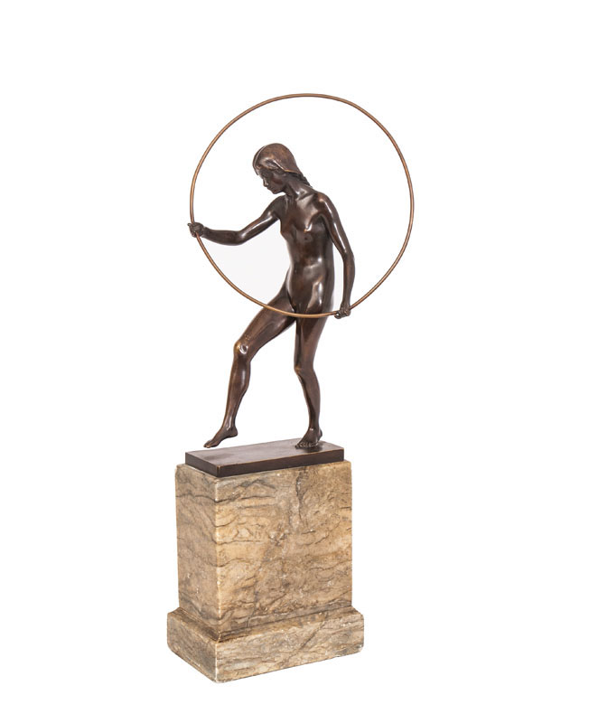 Seltene Jugendstil-Bronze-Figur 'Reifenspielerin'
