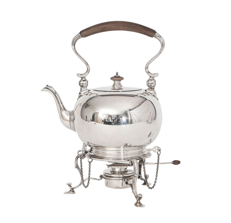 A teapot on rechaud