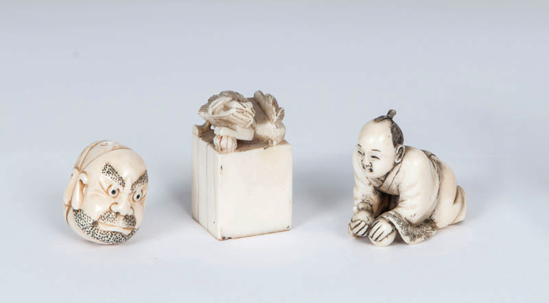 A set of 3 miniature carvings