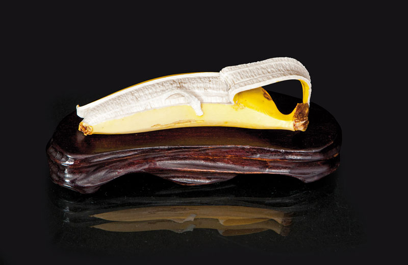 Elfenbein-Schnitzerei 'Banane'