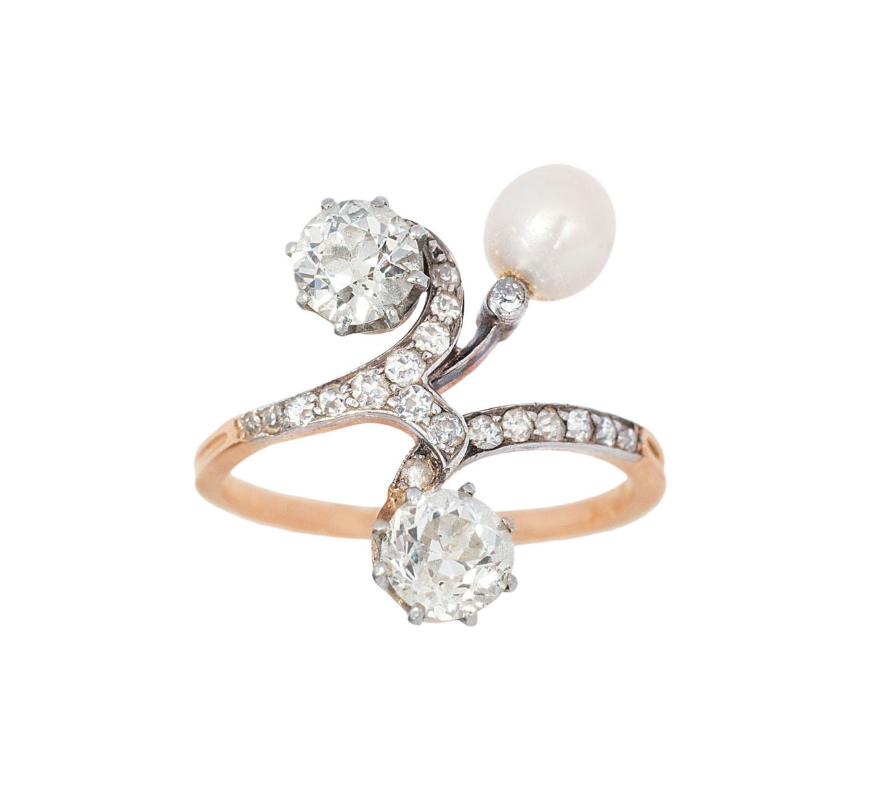 A diamond ring with natural pearl