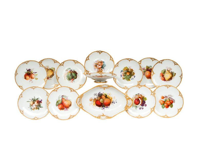 A service 'Fruit painting with rocaille relief' A service 'Fruit painting with rocaille relief'