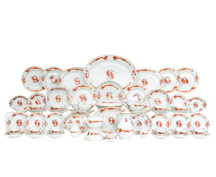 A large dinner and coffee service 'Red Dragon' A large dinner and coffee service 'Red Dragon'