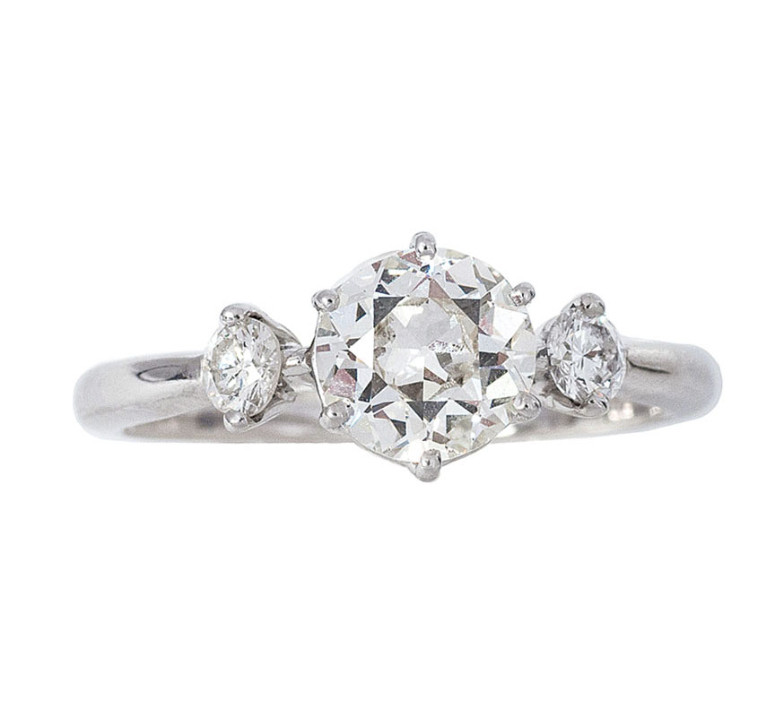 Diamant-Ring mit großem Altschliffdiamanten