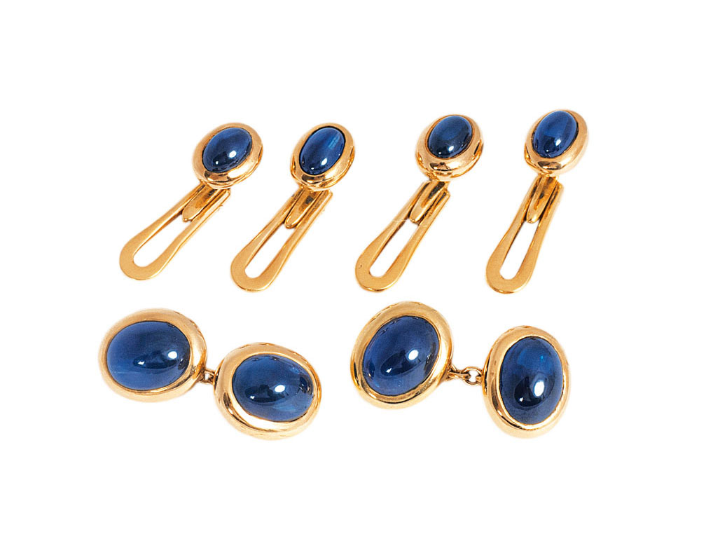 A sapphire set with cufflinks and tailcoat buttons