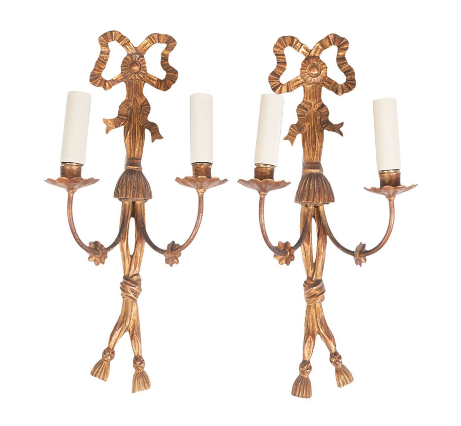 A pair of wall appliques of Louis Seite style