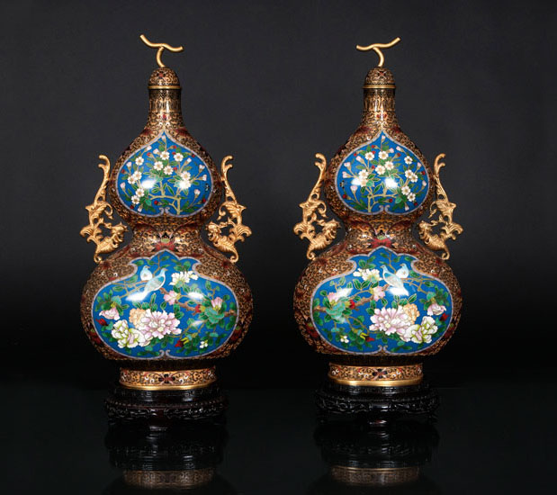 A pair of cloisonné double gourd vases and covers A pair of cloisonné double gourd vases and covers
