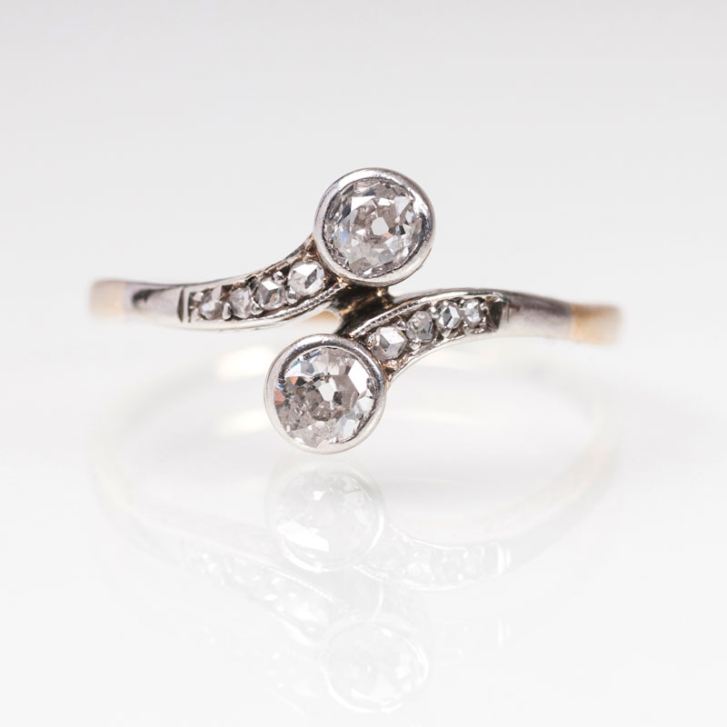 Zierlicher Jugendstil-Diamant-Ring