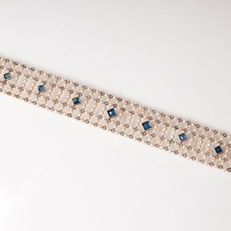 An Art-Nouveau bracelet with natural pearls