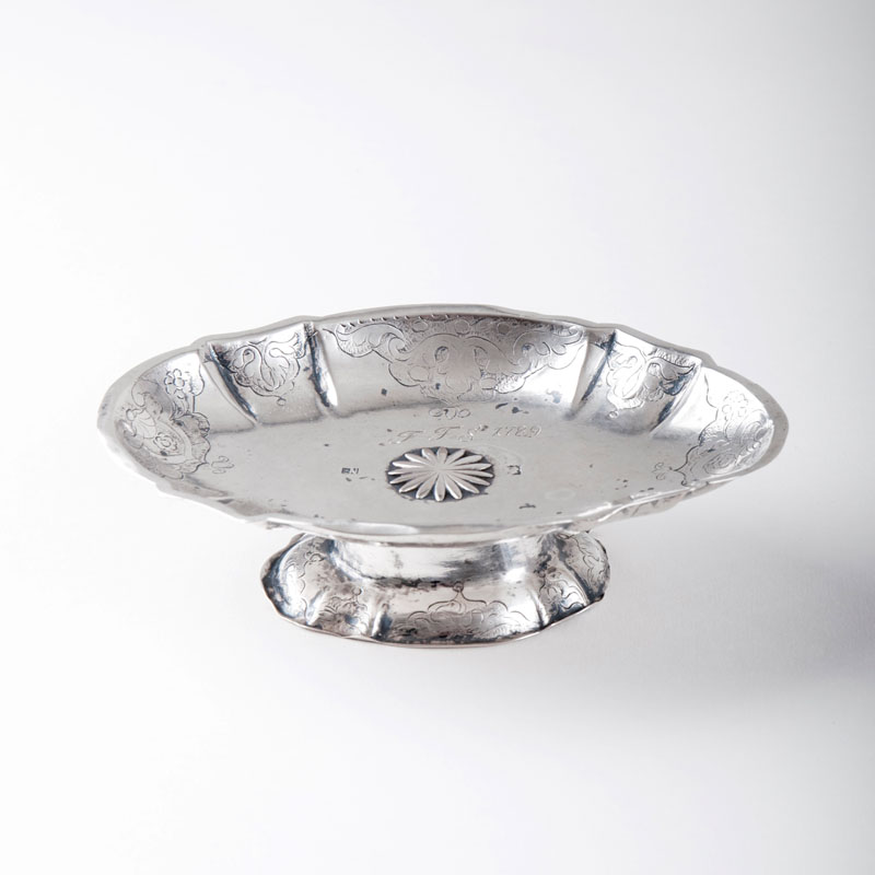 A fine Rococo bowl with engraved pattern