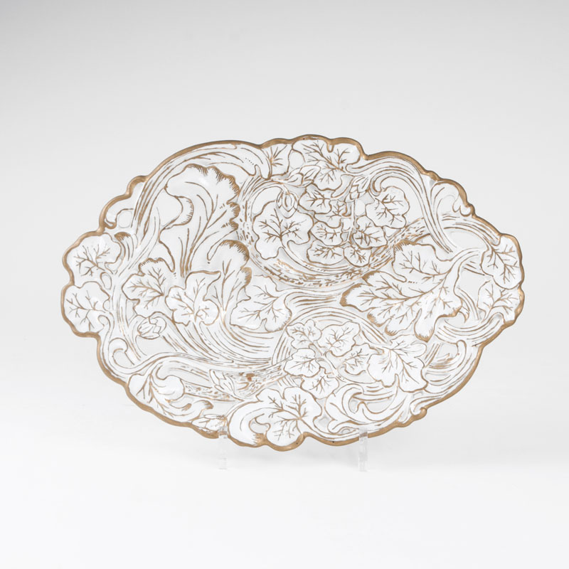 A bowl with ivy relief