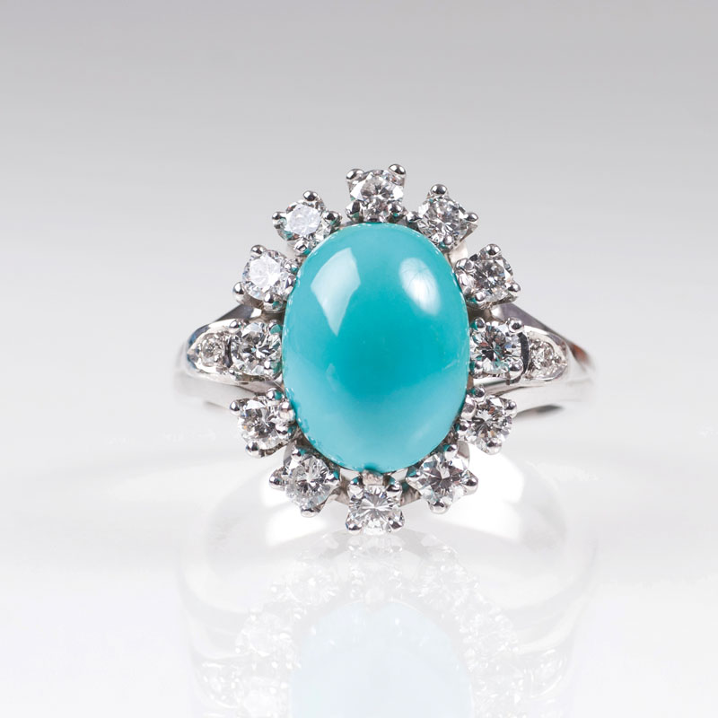 A tourquoise diamond ring