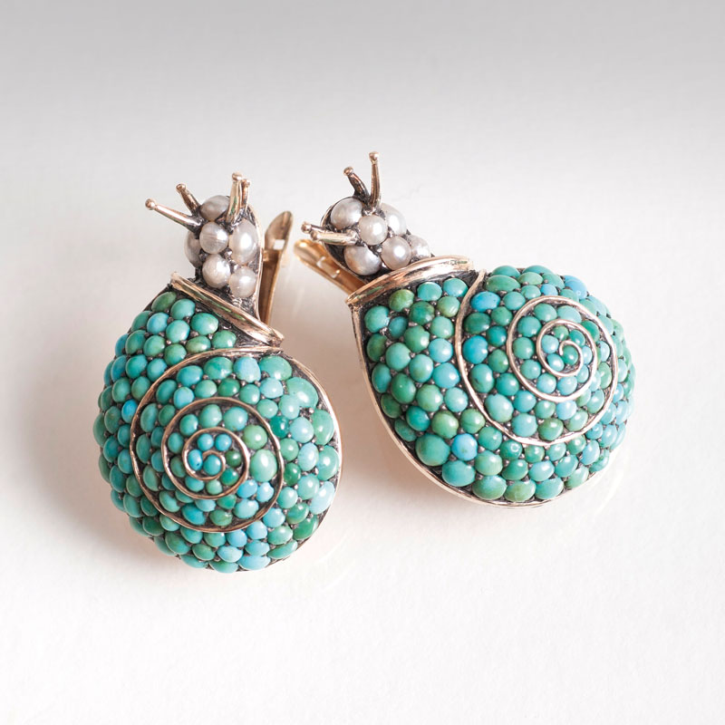 A pair of Vintage turquoise earrings 'Roman Snail' A pair of Vintage turquoise earrings 'Roman Snail'