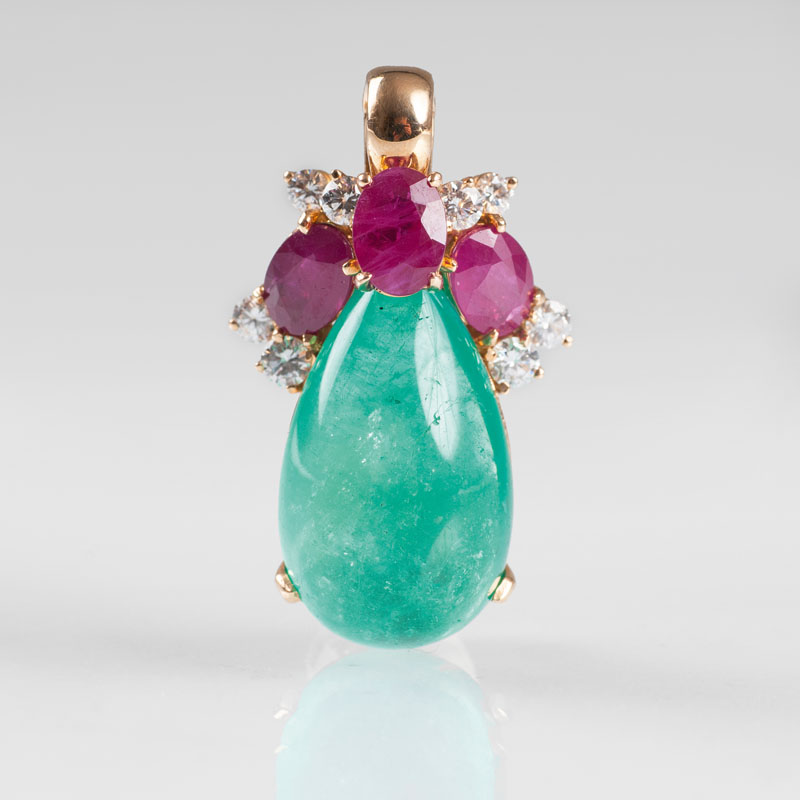 A Vintage pendant with emeralds and rubies