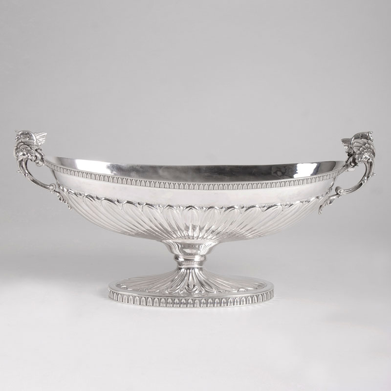 A fine centrepiece bowl in Empire style