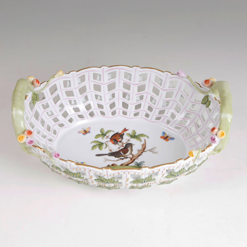 A porcelain basket with latticework 'Rothschild'