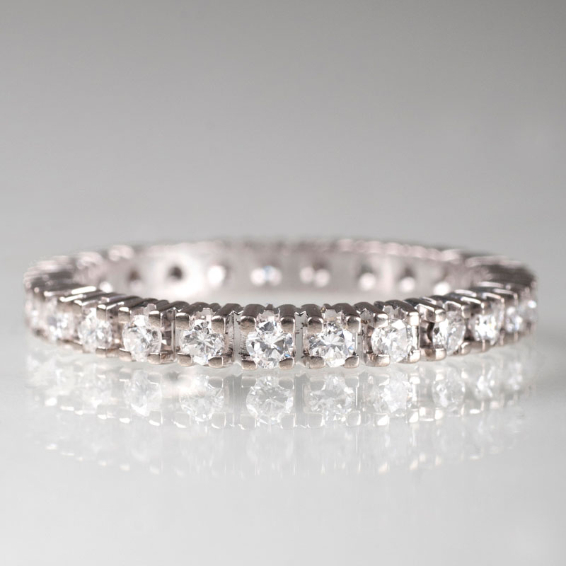 A memory diamond ring