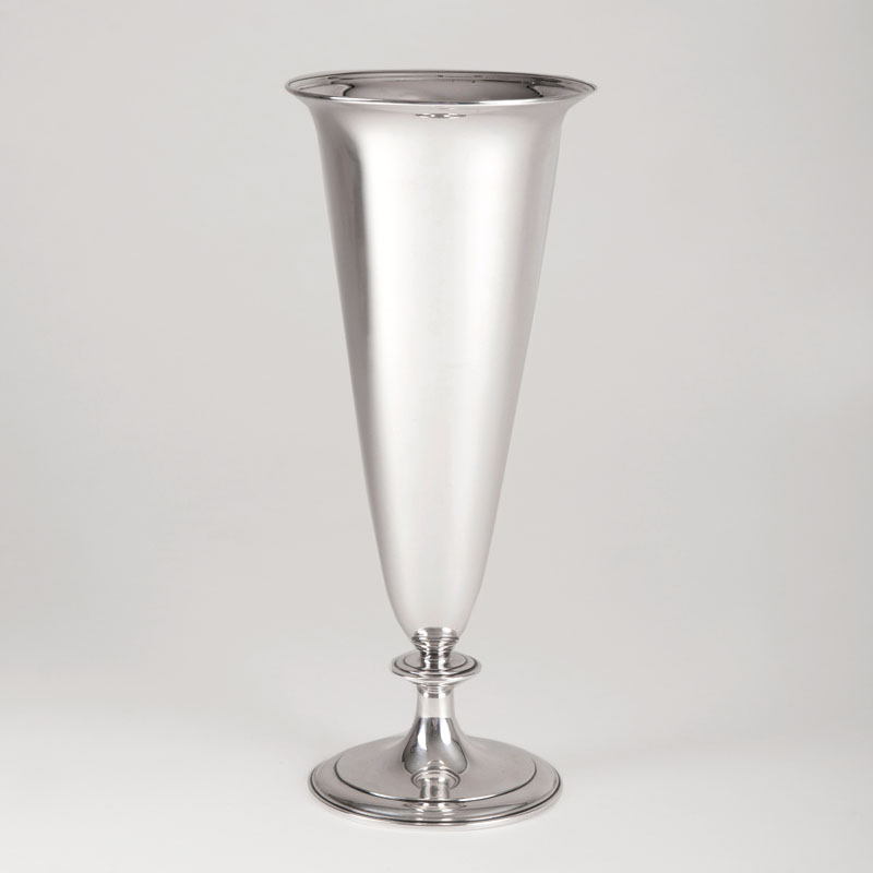 An Art Deco vase