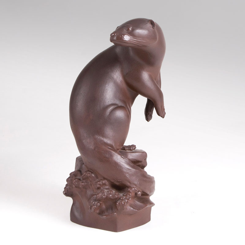 A Böttger stoneware sculpture 'Otter'