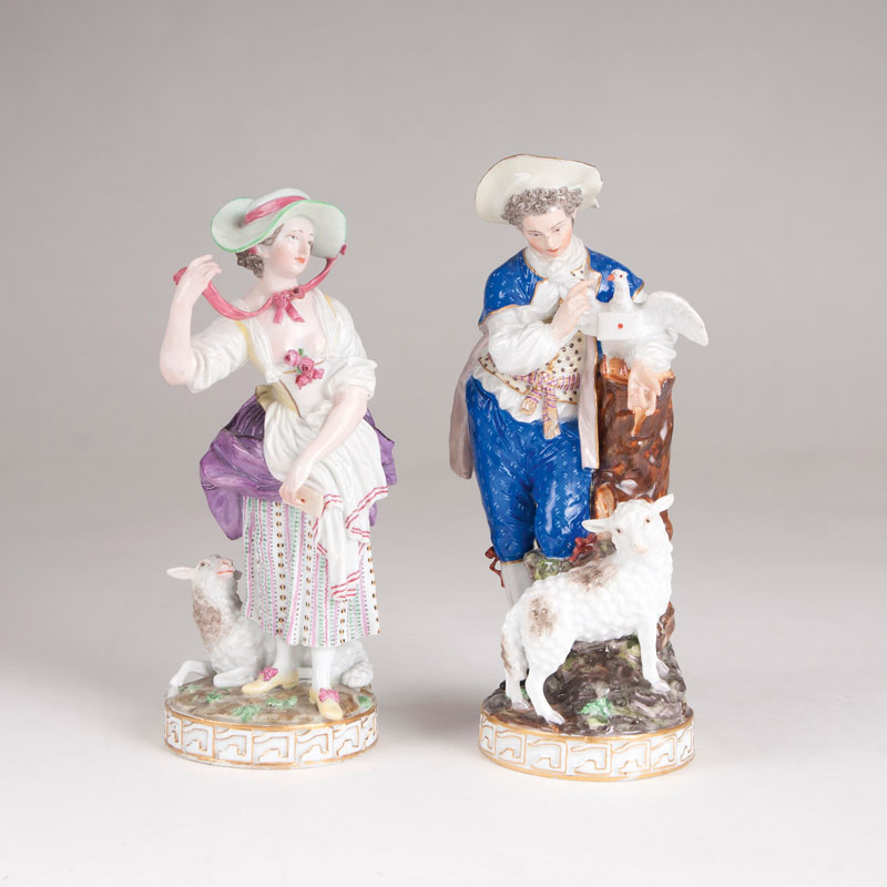 A porcelain figure pair 'Sheperd and Sheperdess'