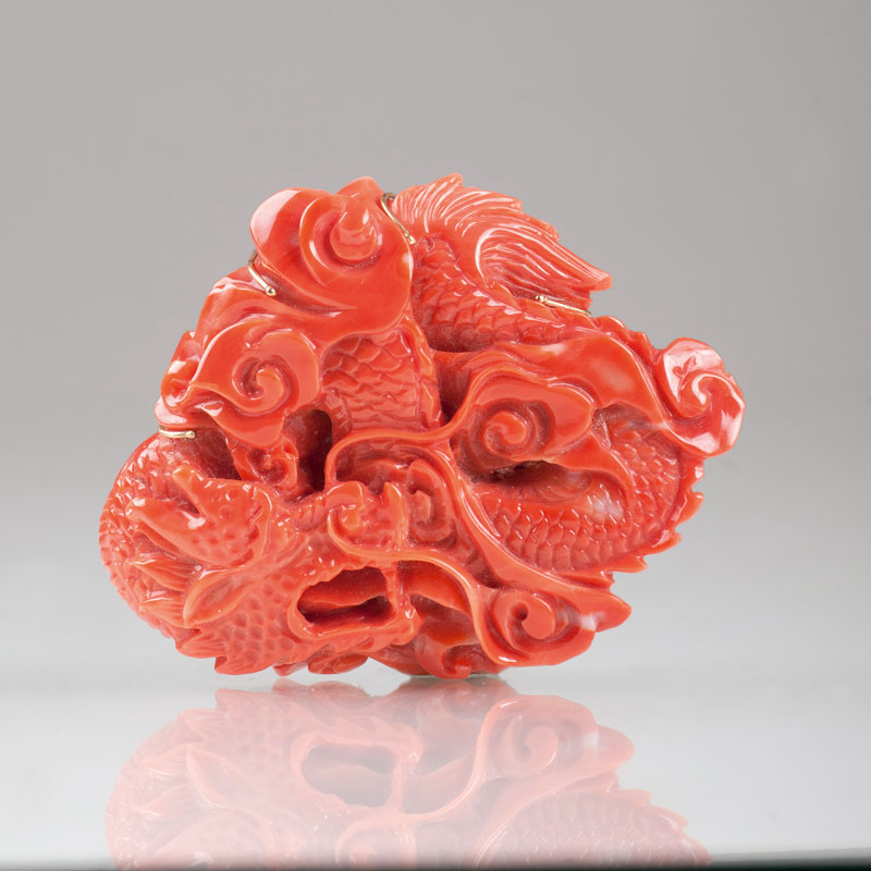 A large coral pendant 'Dragon'
