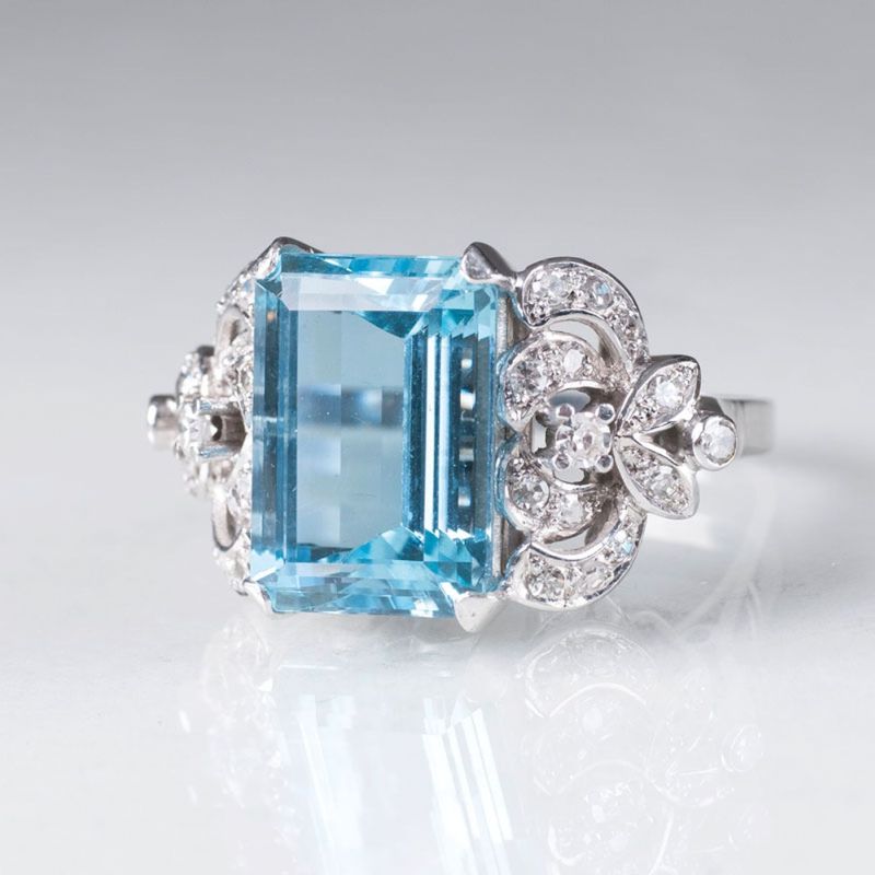 Aquamarin-Diamant-Ring