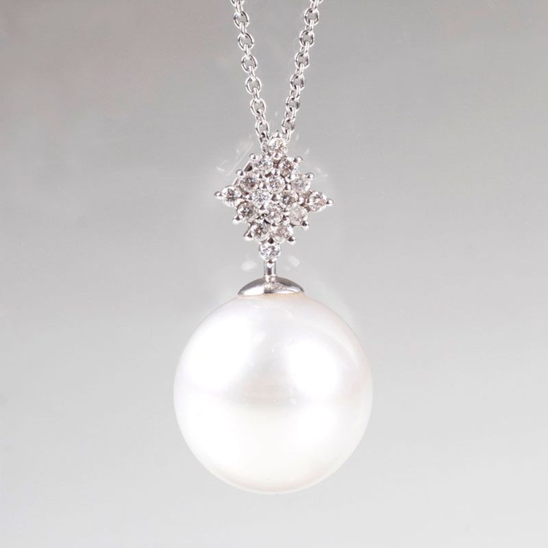 A fine Southsea pearl diamond pendant with necklace