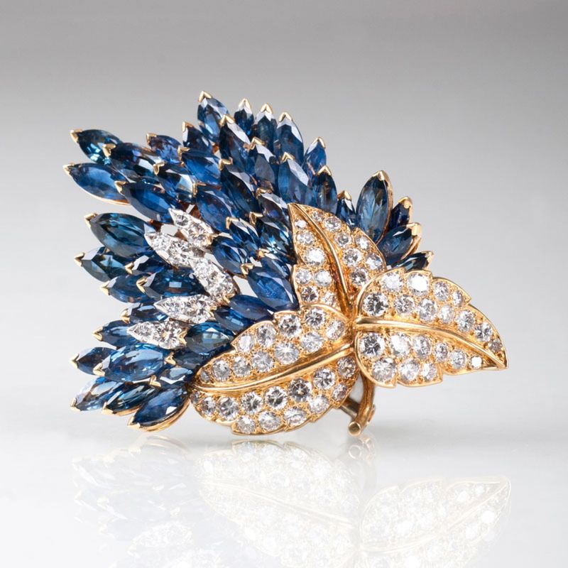 A french Vintage sapphire diamond brooch