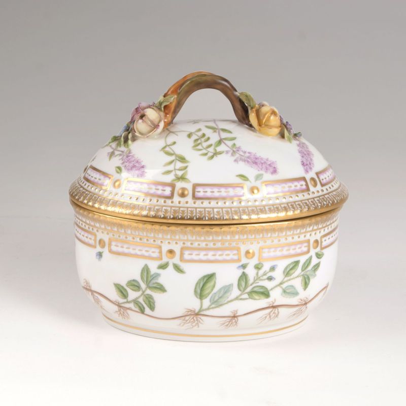 A small 'Flora Danica' tureen with cover