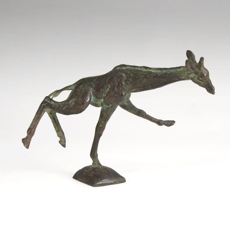 Kleine Bronzeskulptur 'Balancierende Giraffe'