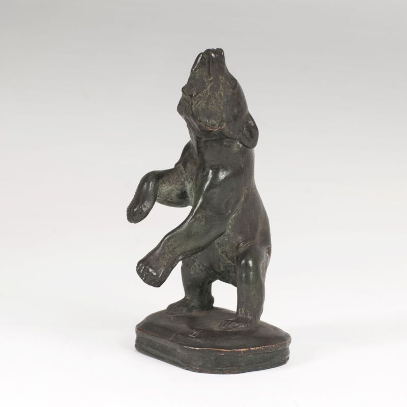 A small animal bronze 'Howling Bear'