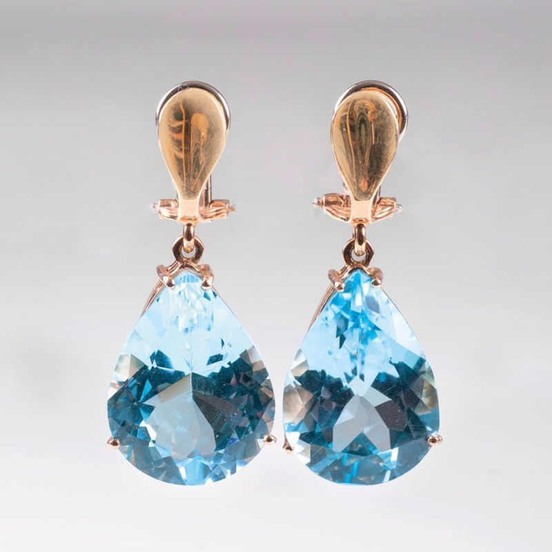 A pair of topaz earpendants