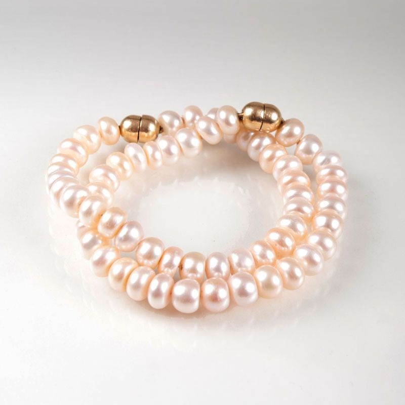 Two pearl bracelets