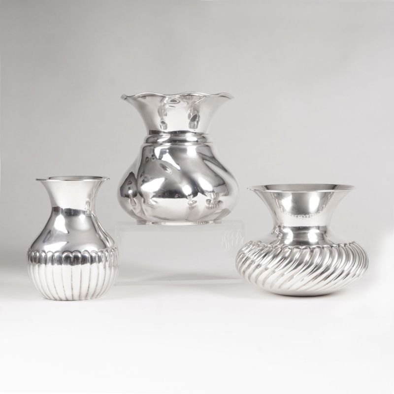 A set of three vases