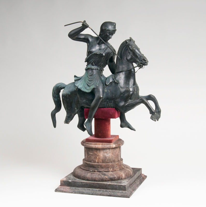 Seltene Bronze-Skulptur 'Amazone zu Pferd'