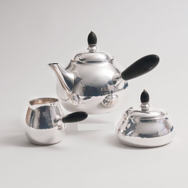 An Art Déco tea pot, No. 80 A