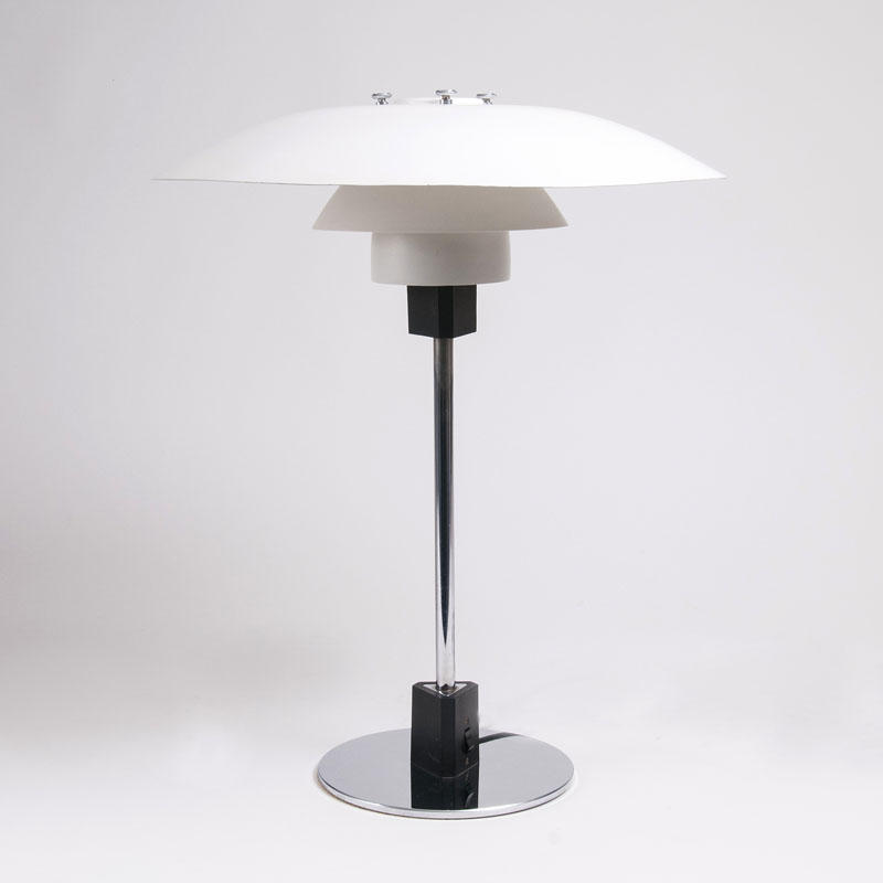 Poul Henningsen - A Vintage table lamp 'PH 4/3' A Vintage table lamp 'PH 4/3'