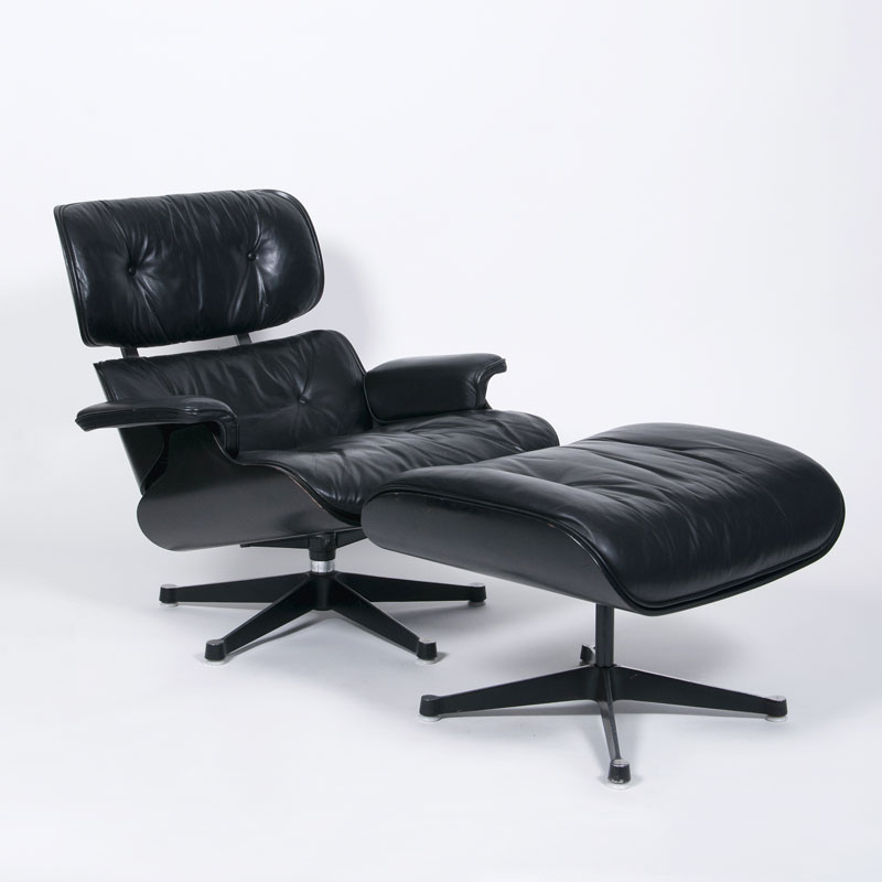 Klassischer Lounge-Chair & Ottoman