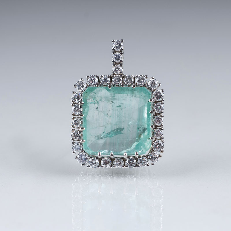 A Vintage emerald diamond pendant