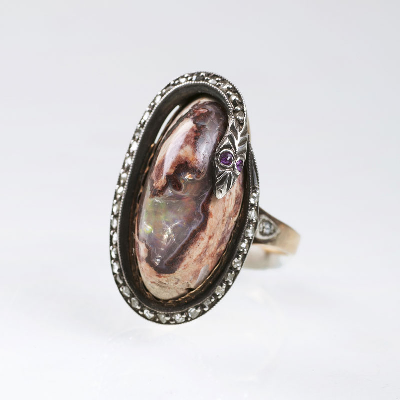 An antique opal diamond ring 'Snake'